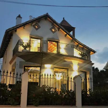 Villa St. Rafael บิลาโนวา อิลา เจลตรู ภายนอก รูปภาพ