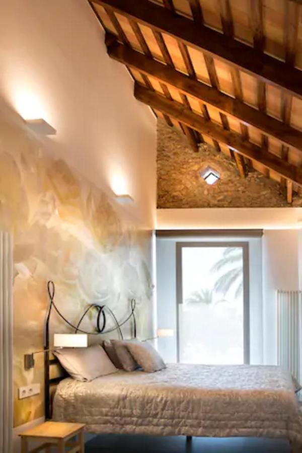 Villa St. Rafael บิลาโนวา อิลา เจลตรู ภายนอก รูปภาพ